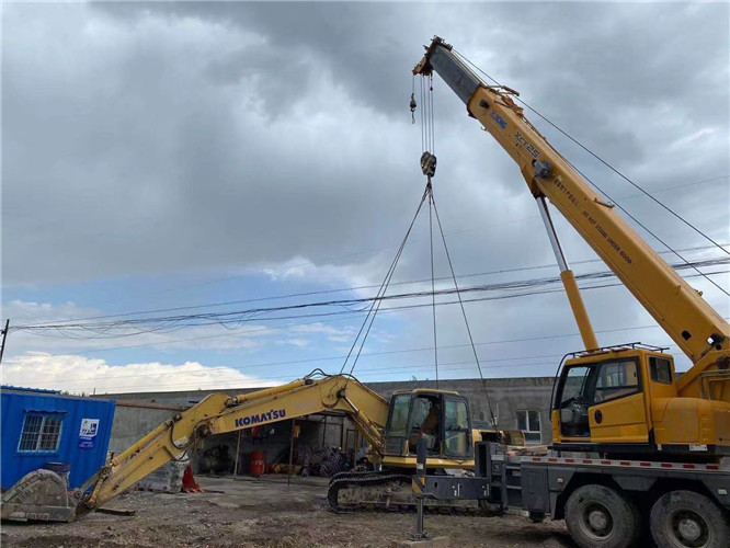 宜丰县25吨吊车的工作半径是多少？